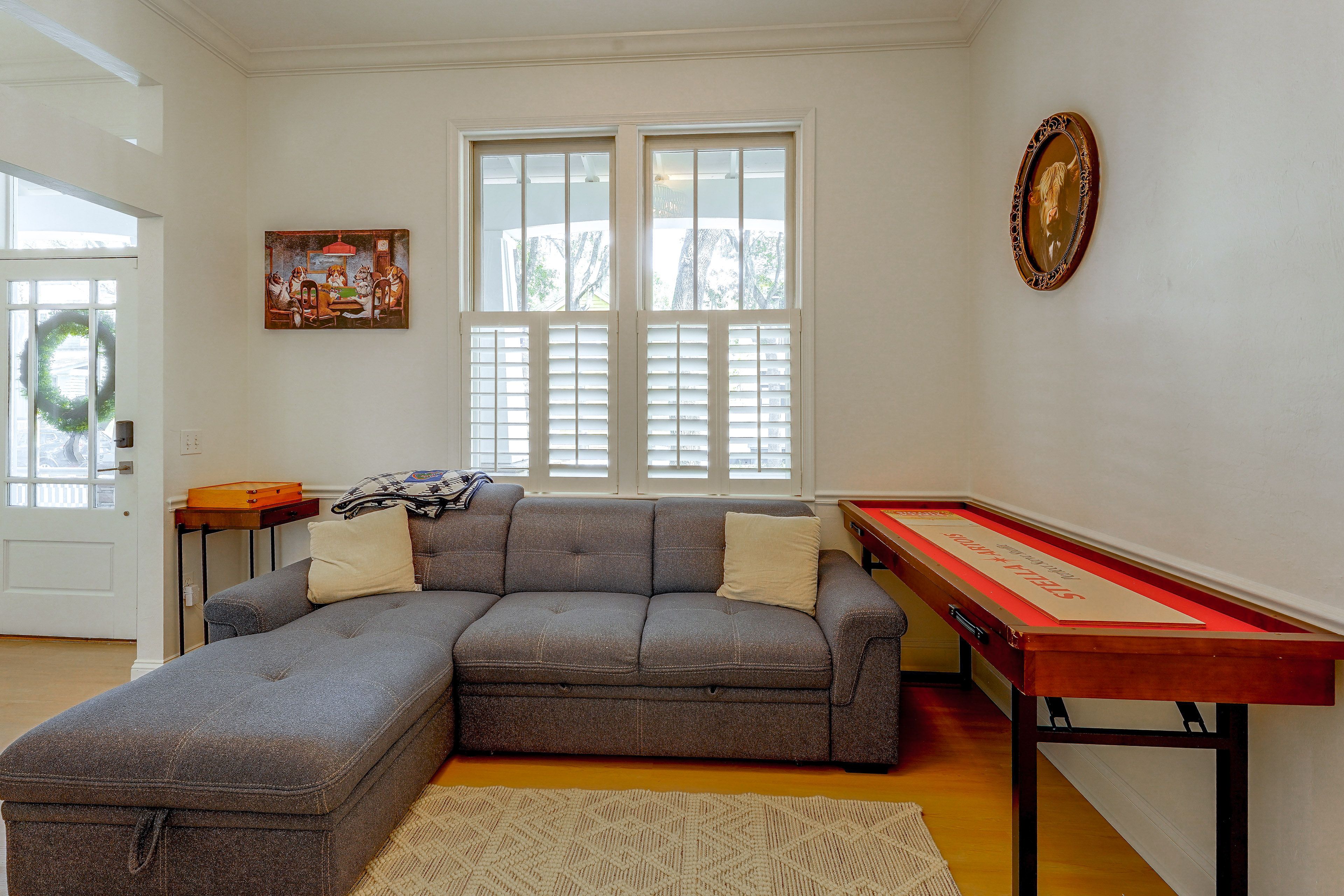Main House | Family Room | Full Sleeper Sofa | Smart TV | 1st Floor