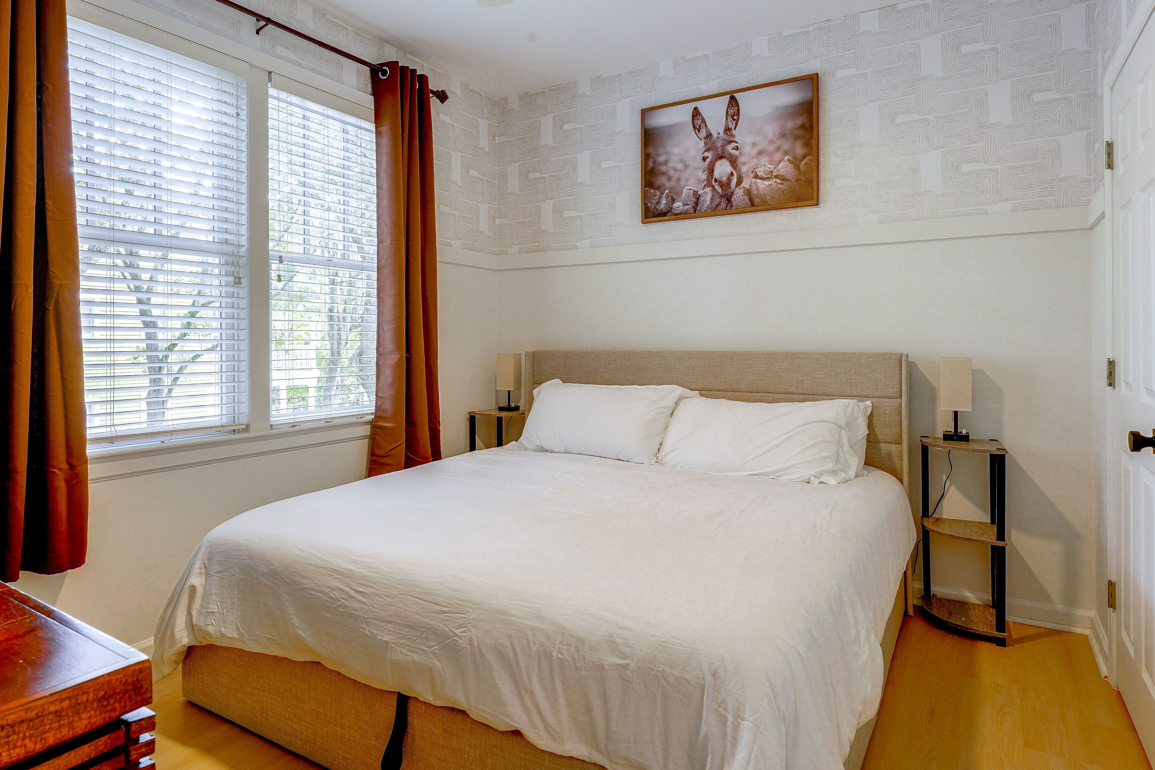 Main House | Bedroom 2 | King Bed | Smart TV | 2nd Floor