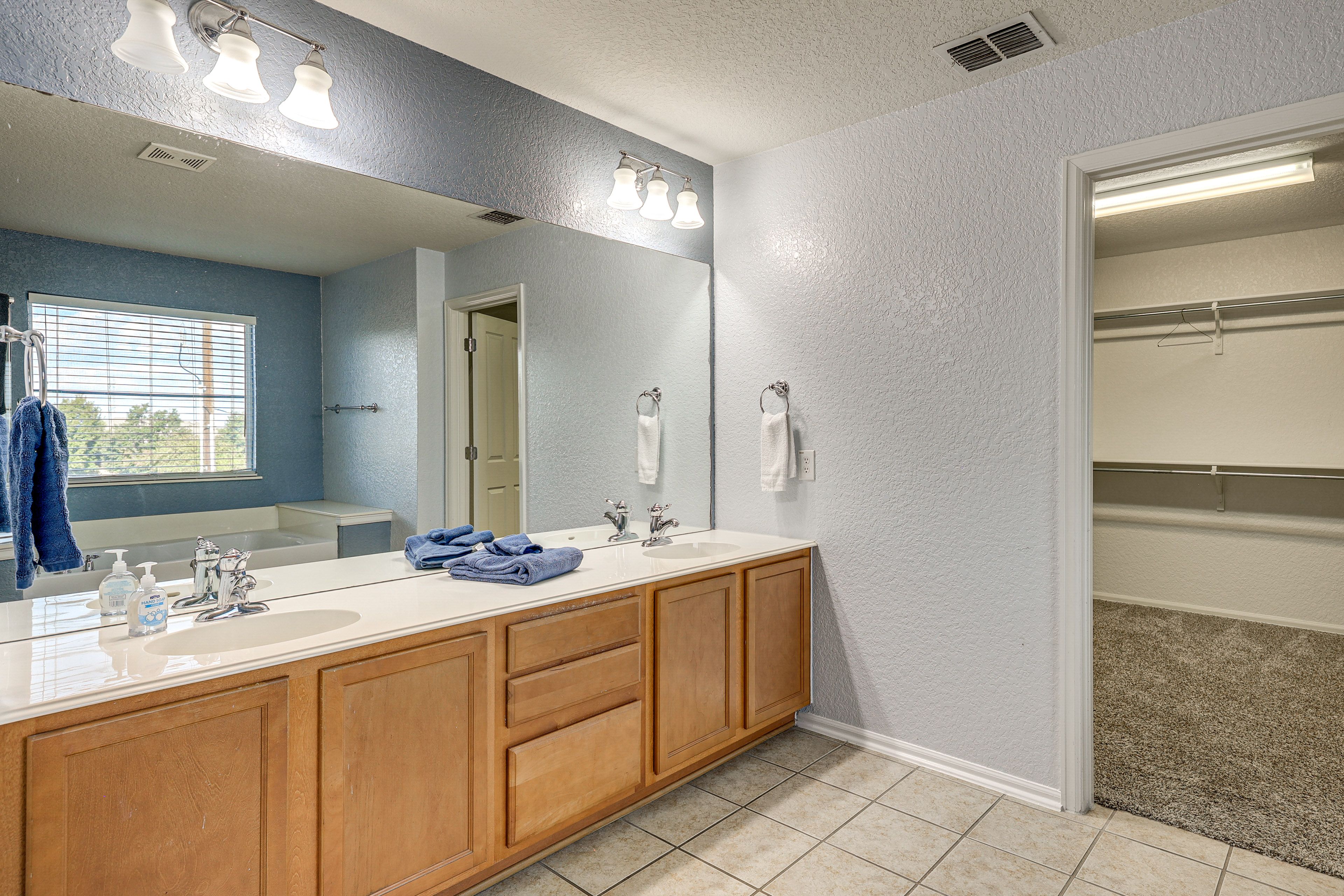 En-Suite Bathroom | 2nd Floor