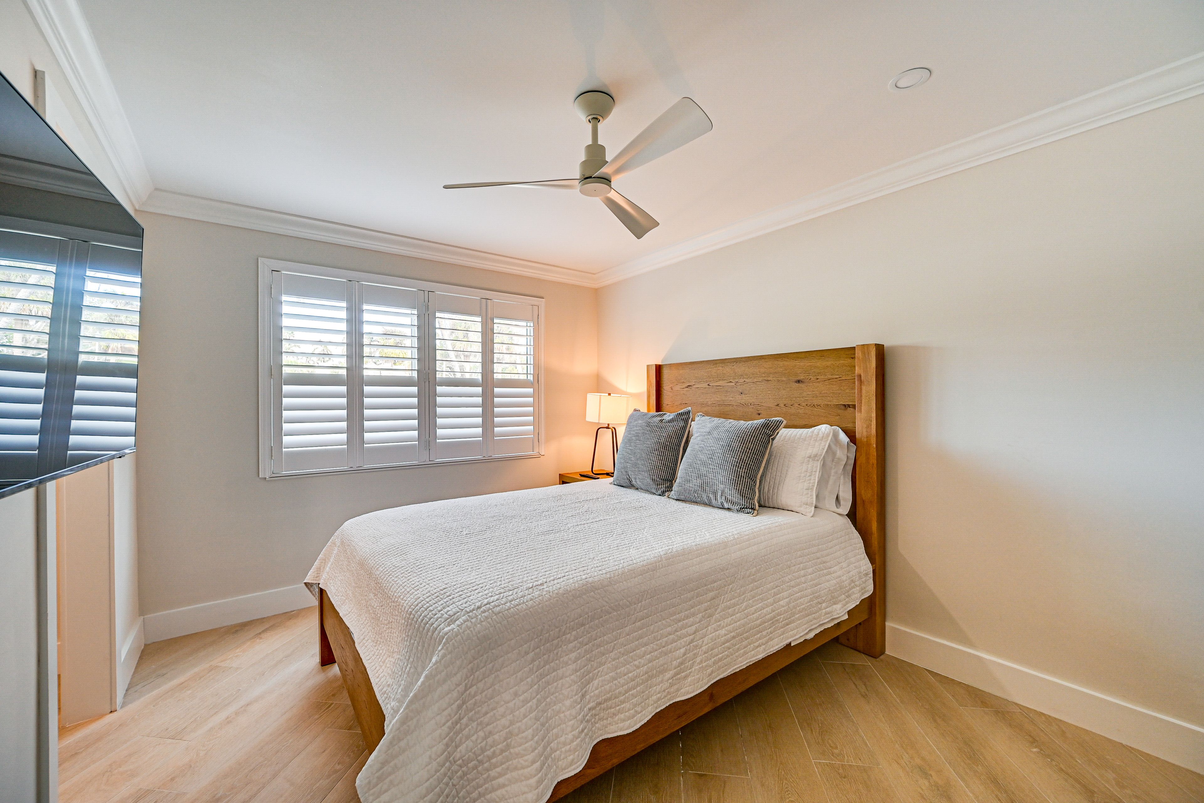 2-Bedroom Unit | Bedroom 1 | Queen Bed