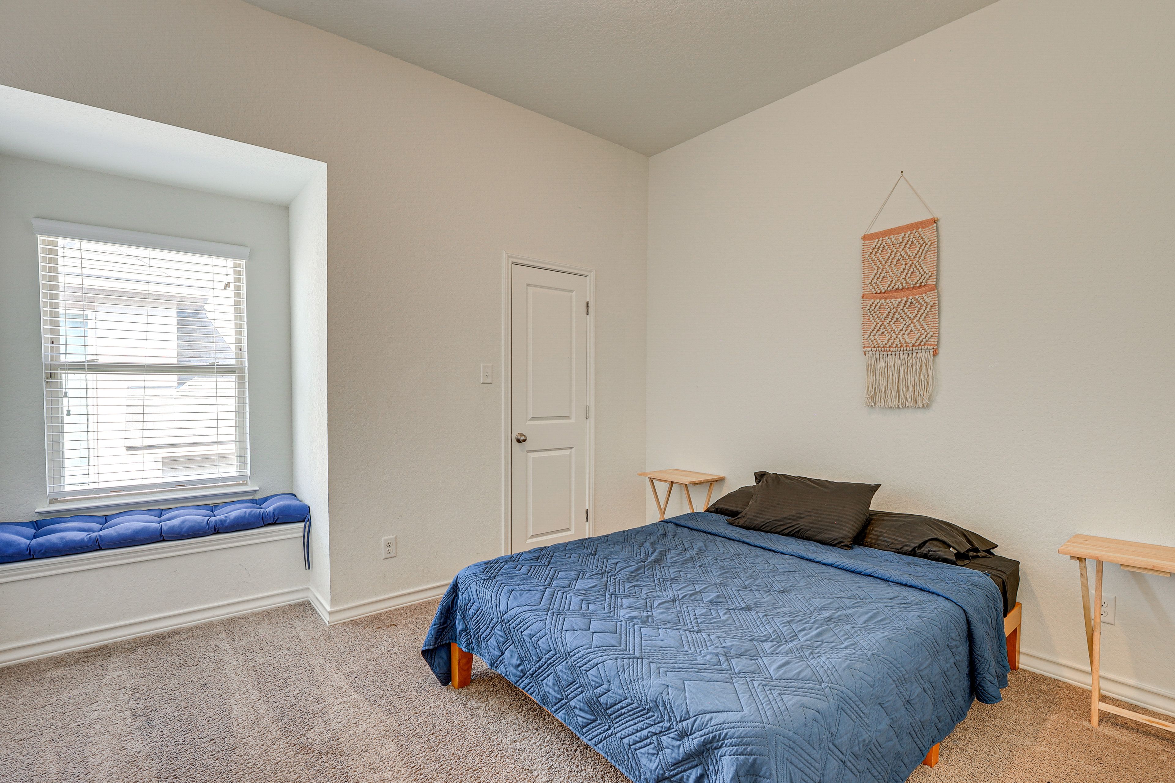 Bedroom 5 | Queen Bed | 2nd Floor