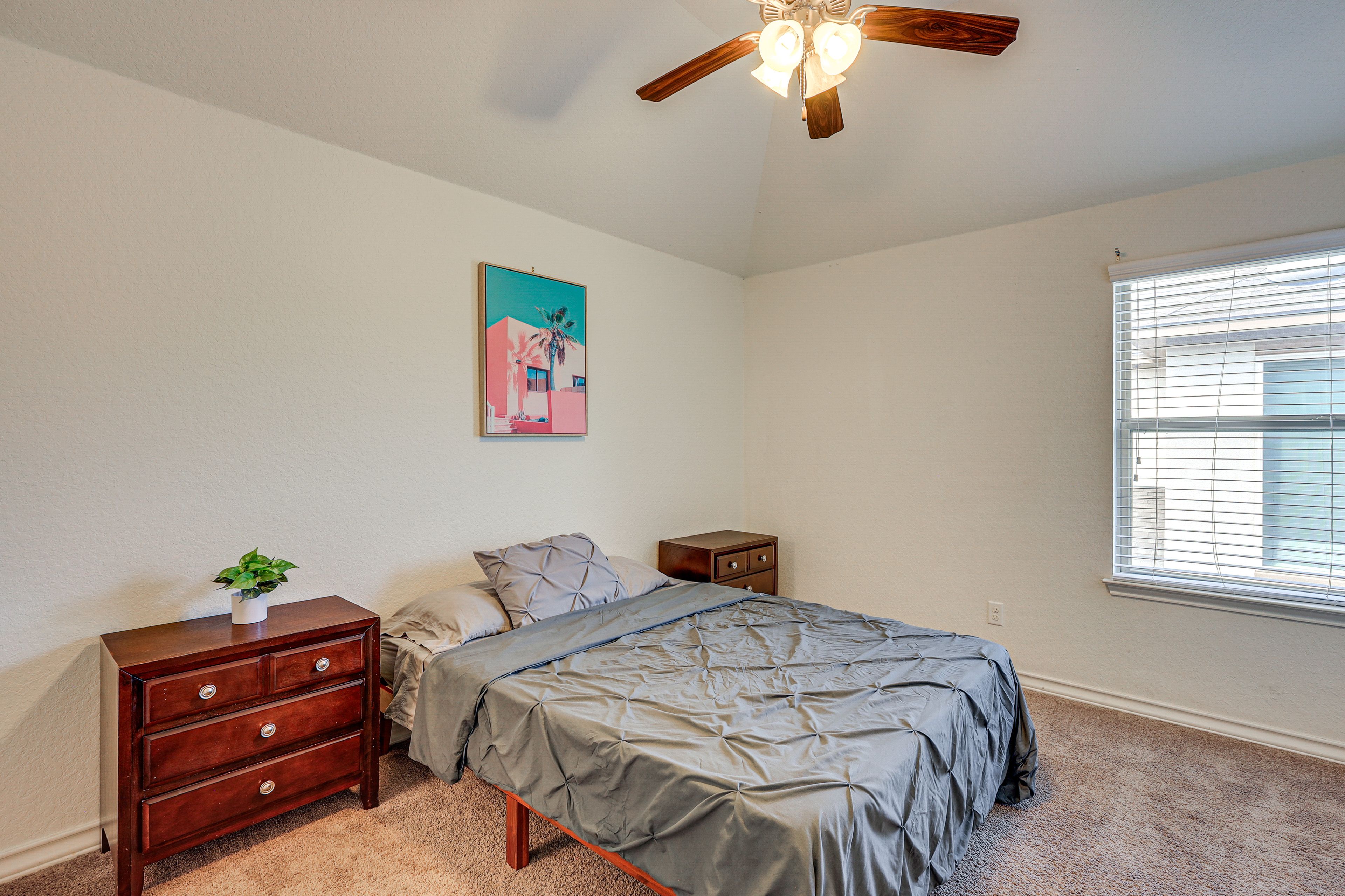 Bedroom 7 | Queen Bed | 2nd Floor