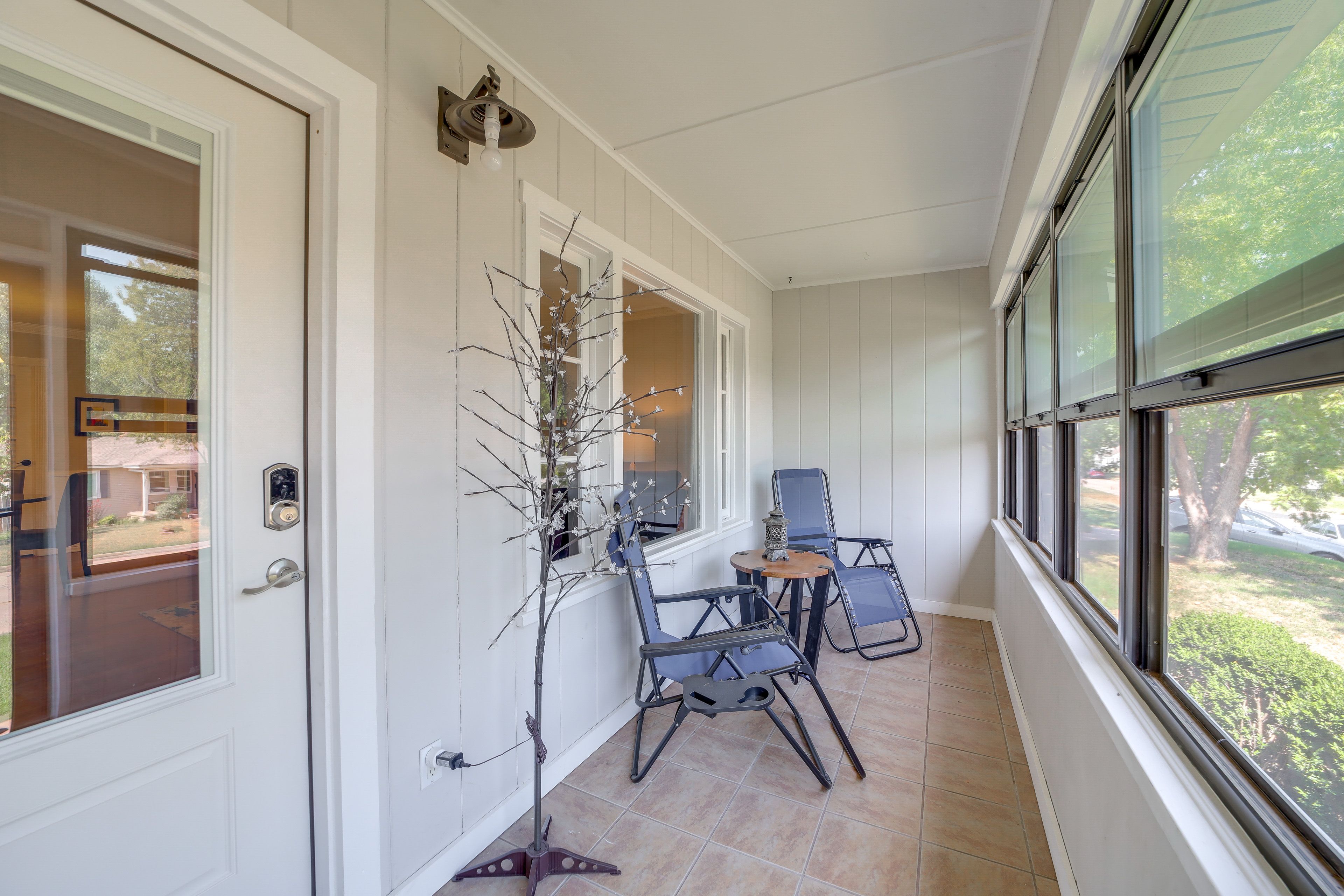 Screened-In Porch
