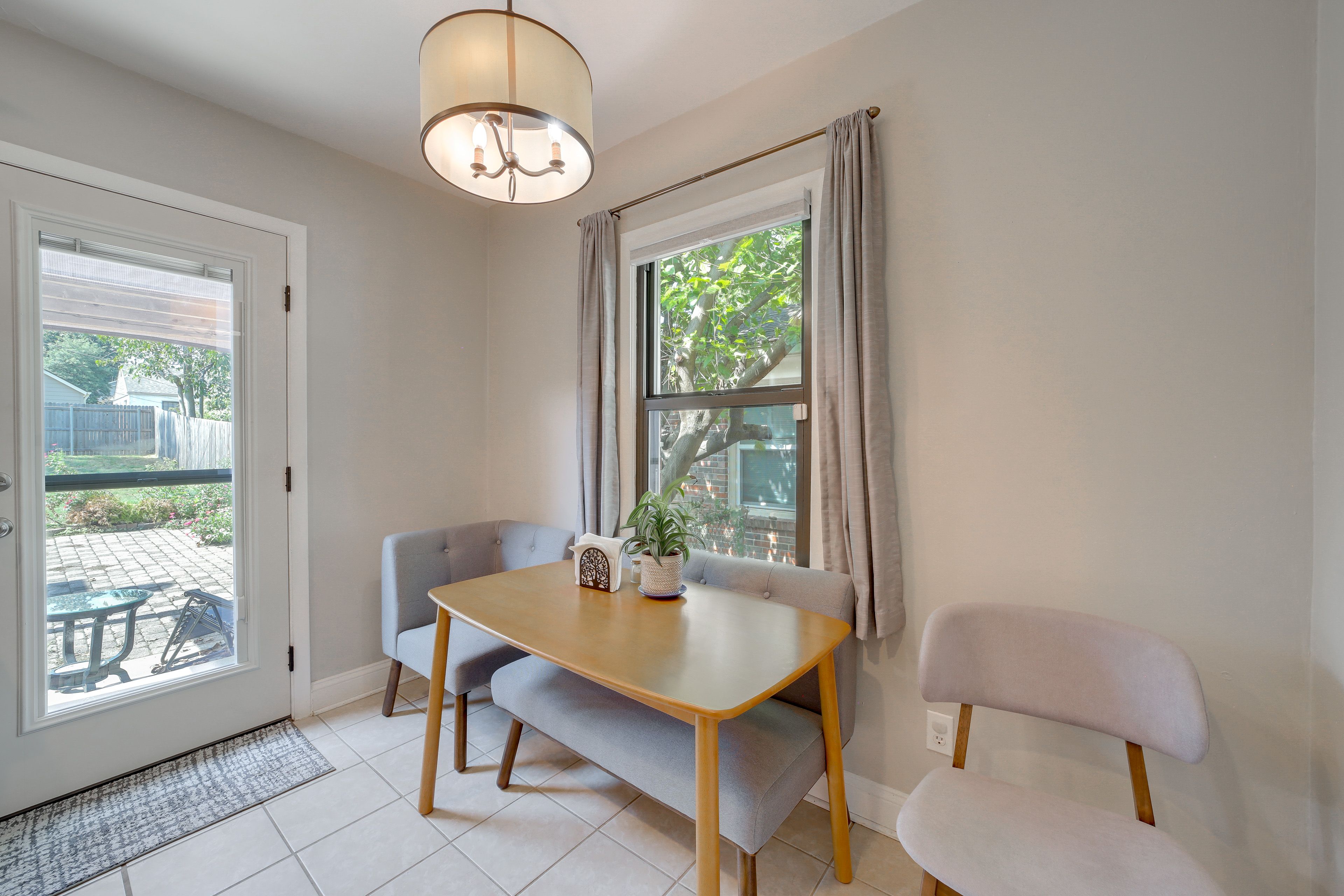 Breakfast Nook