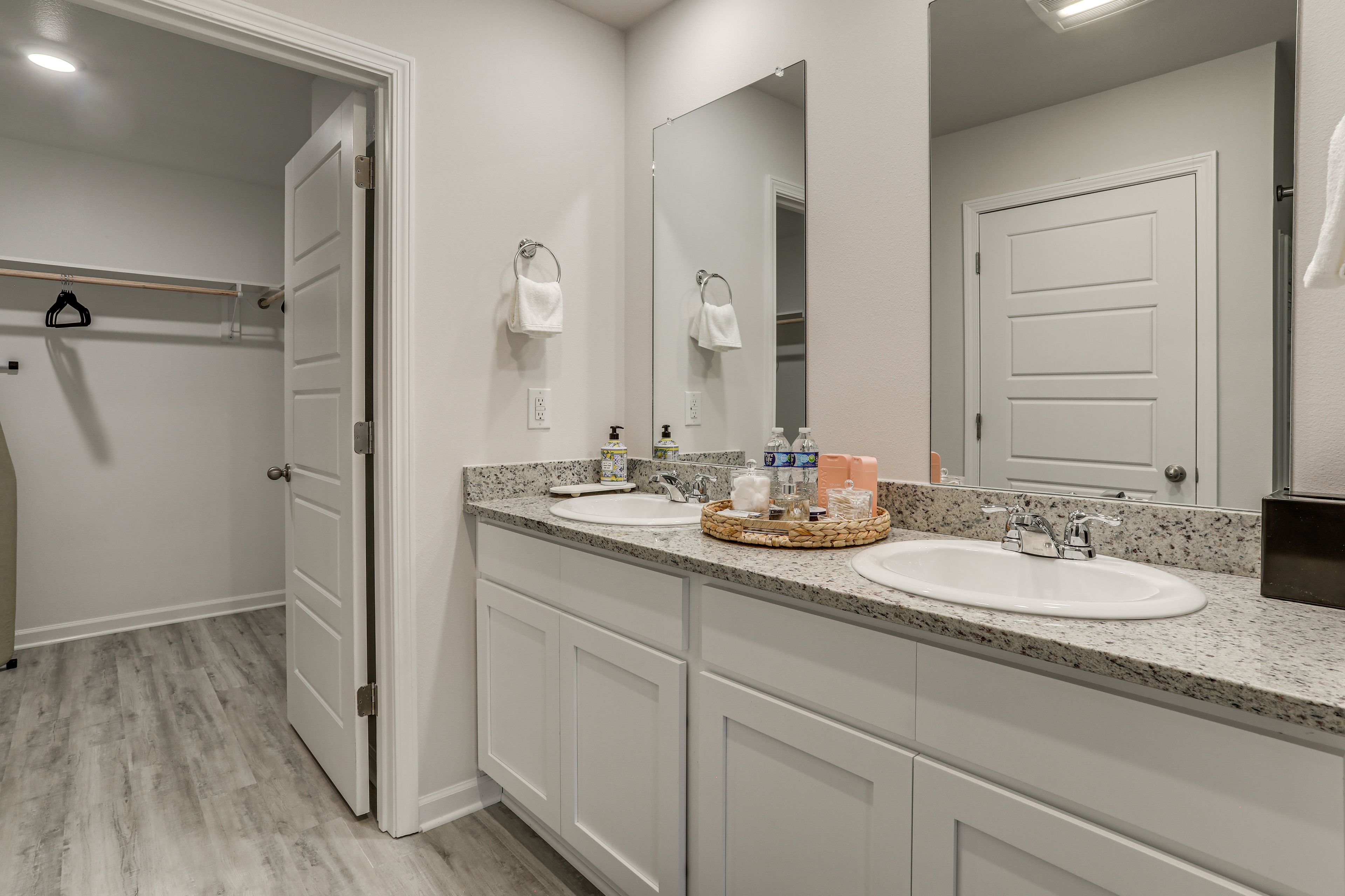 En-Suite Bathroom | 2nd Floor