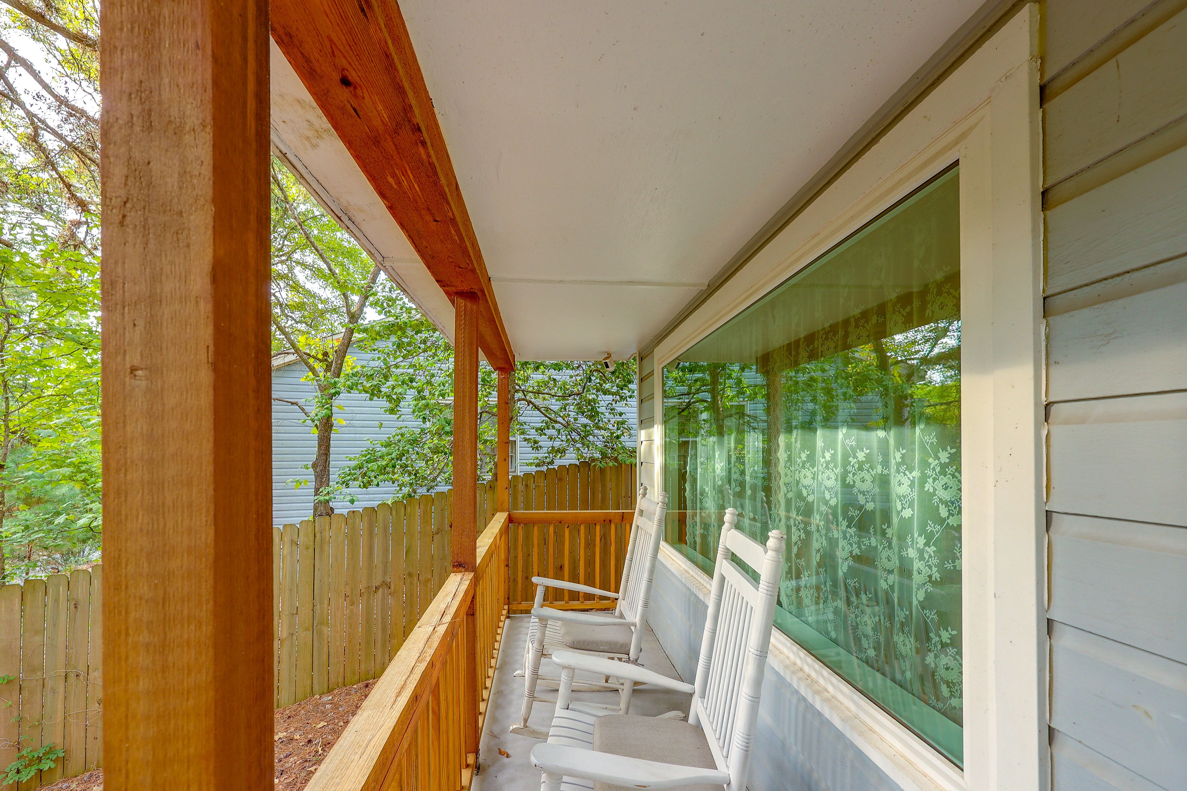 Back Deck | Private Yard