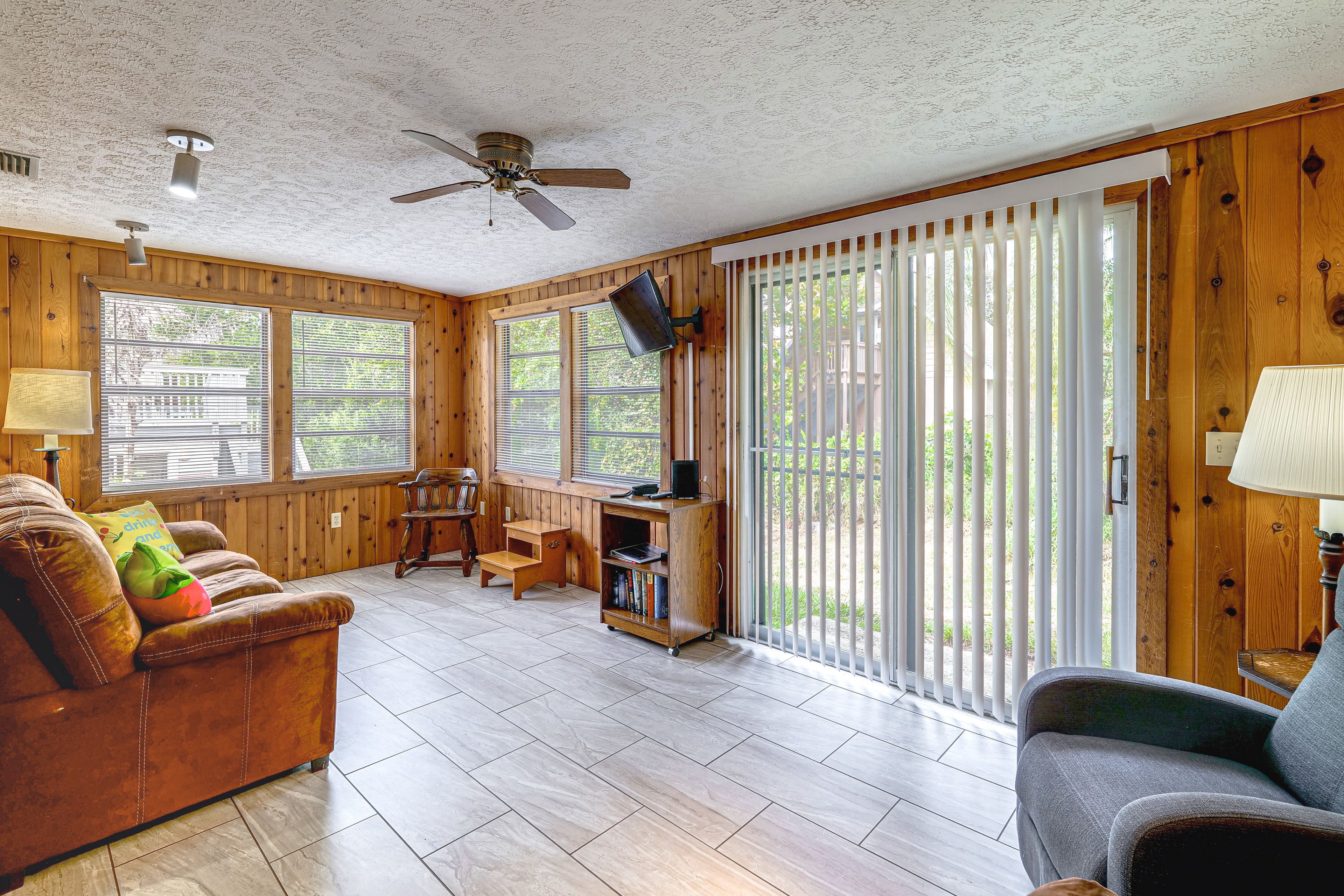 Clermont Vacation Rental | 2BR | 1BA | 720 Sq Ft