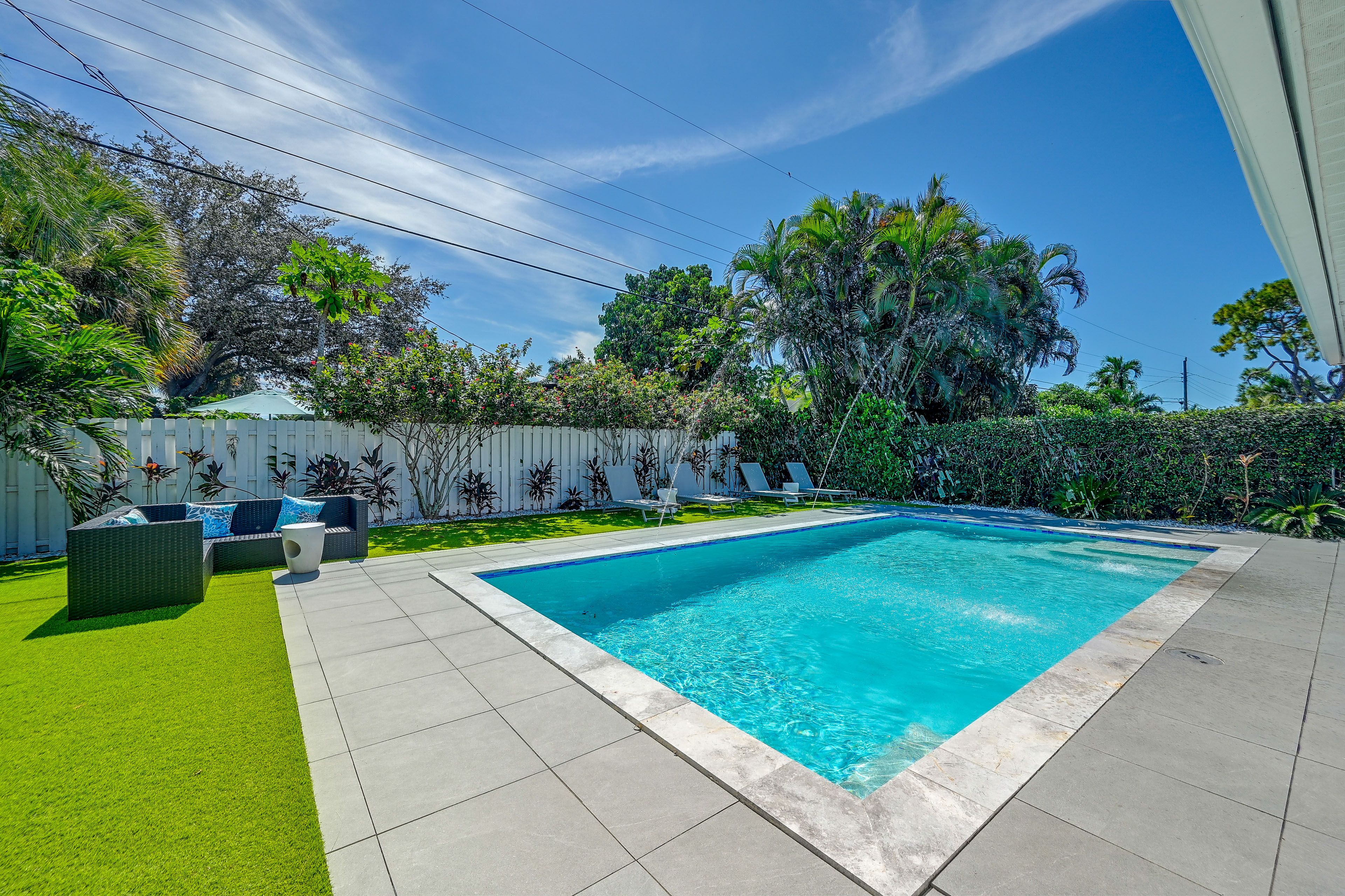 Exterior | Private Pool | Lounge Seating