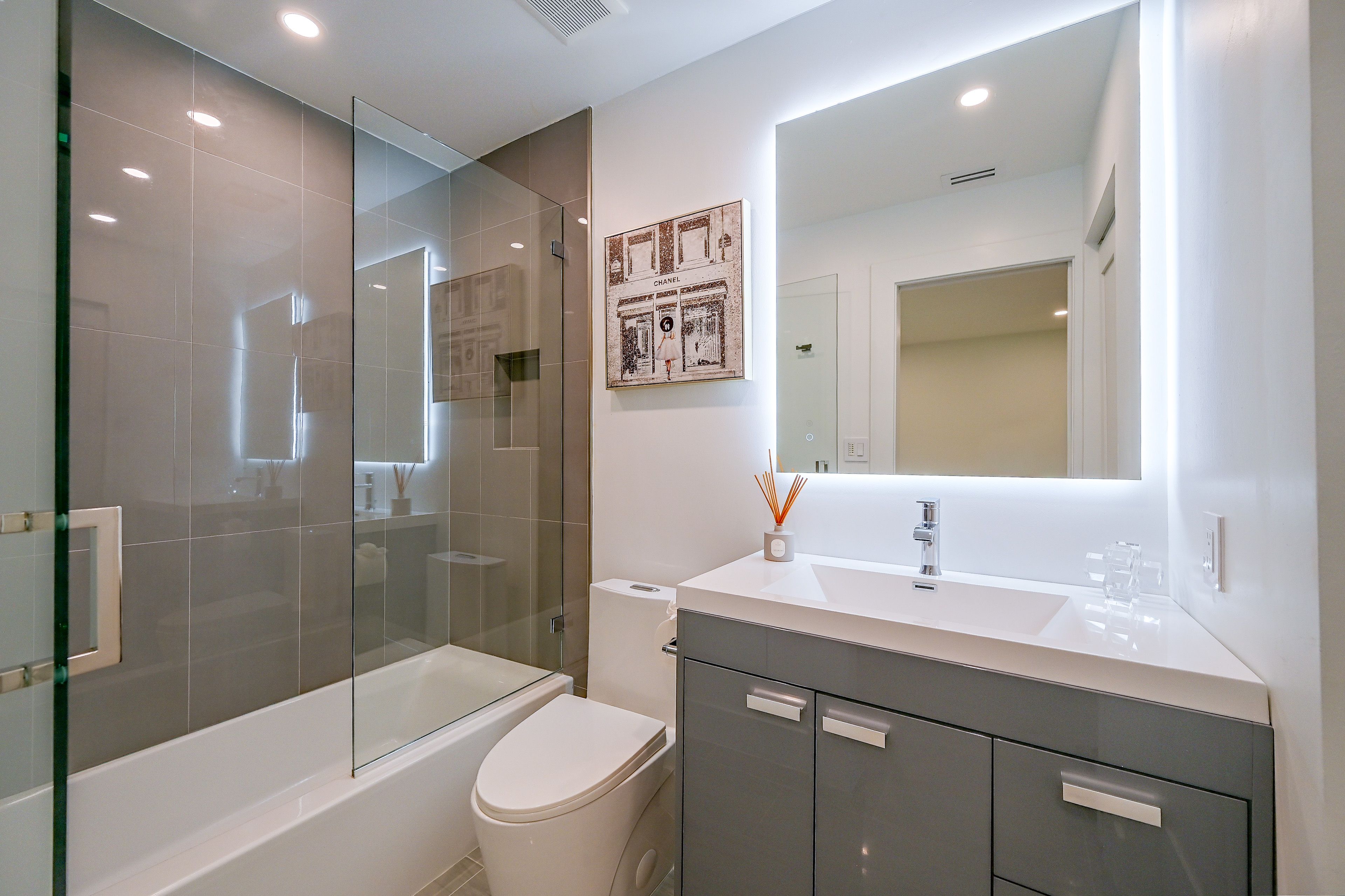 En-Suite Bathroom