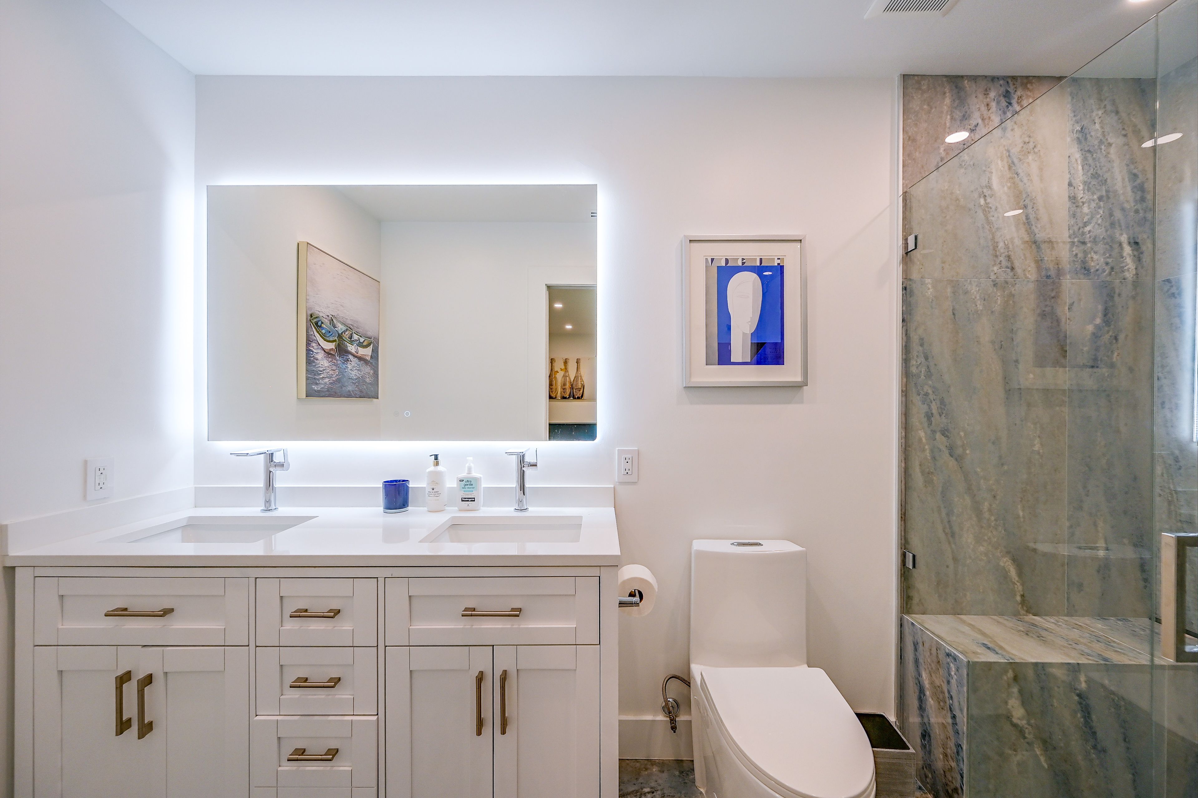 En-Suite Bathroom