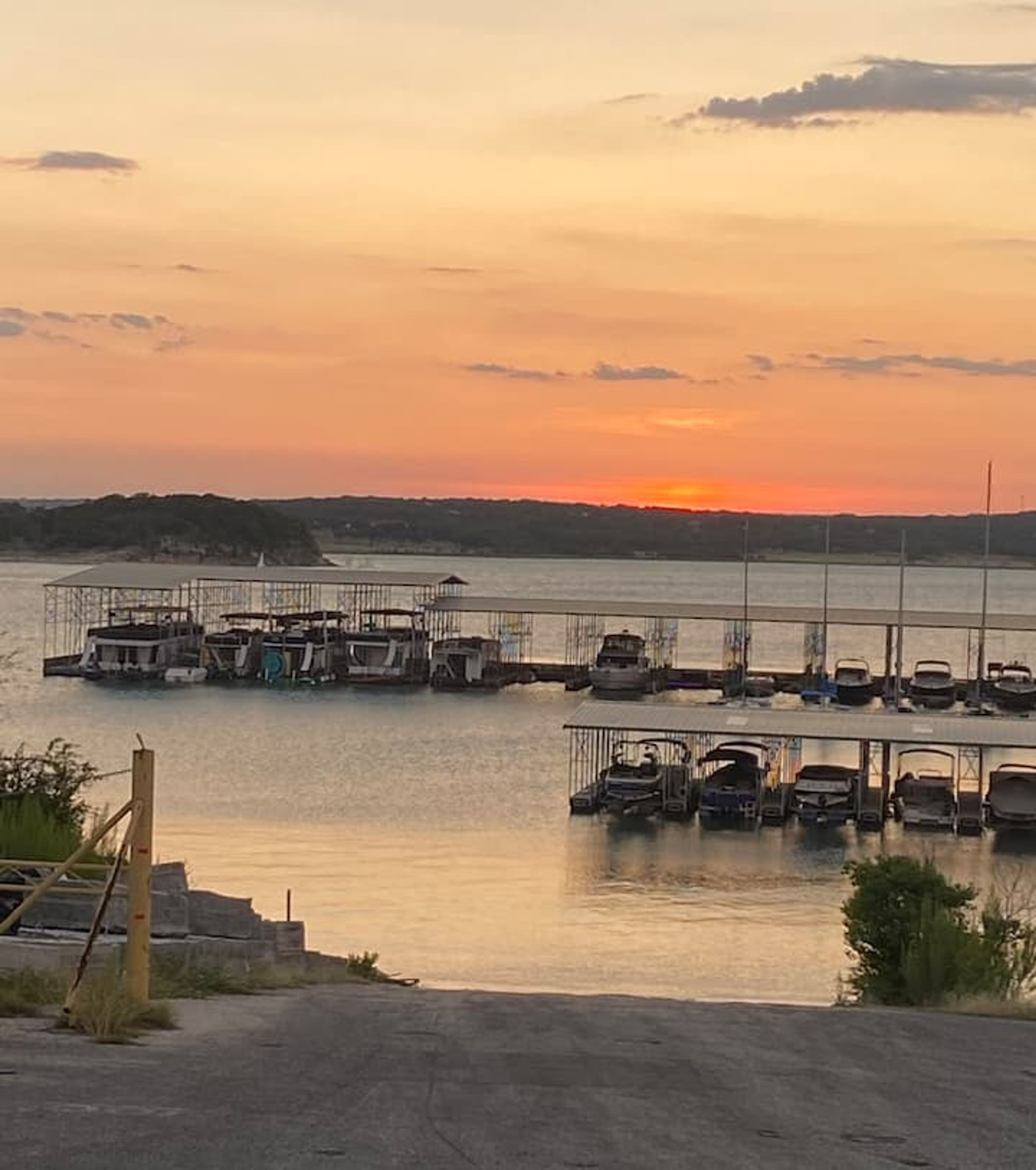 Nearby Marina (10 Minute Drive)