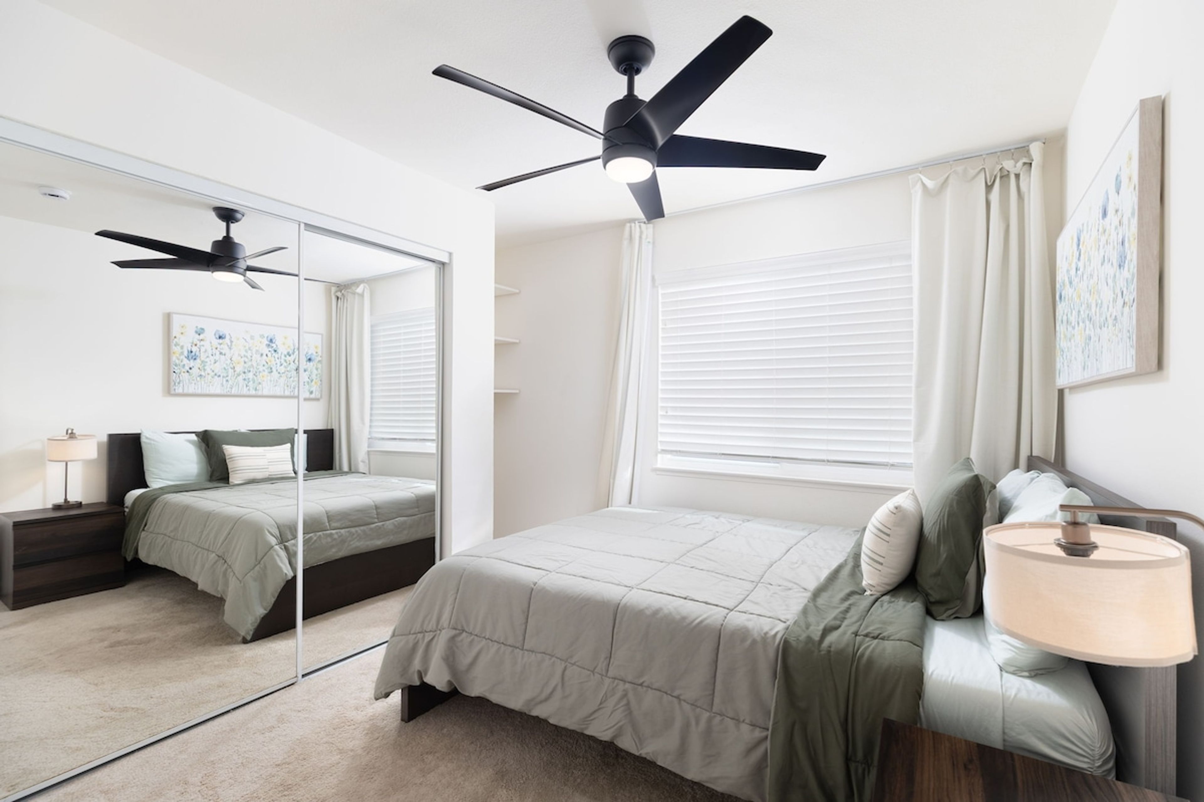 Bedroom 2 | Queen Bed
