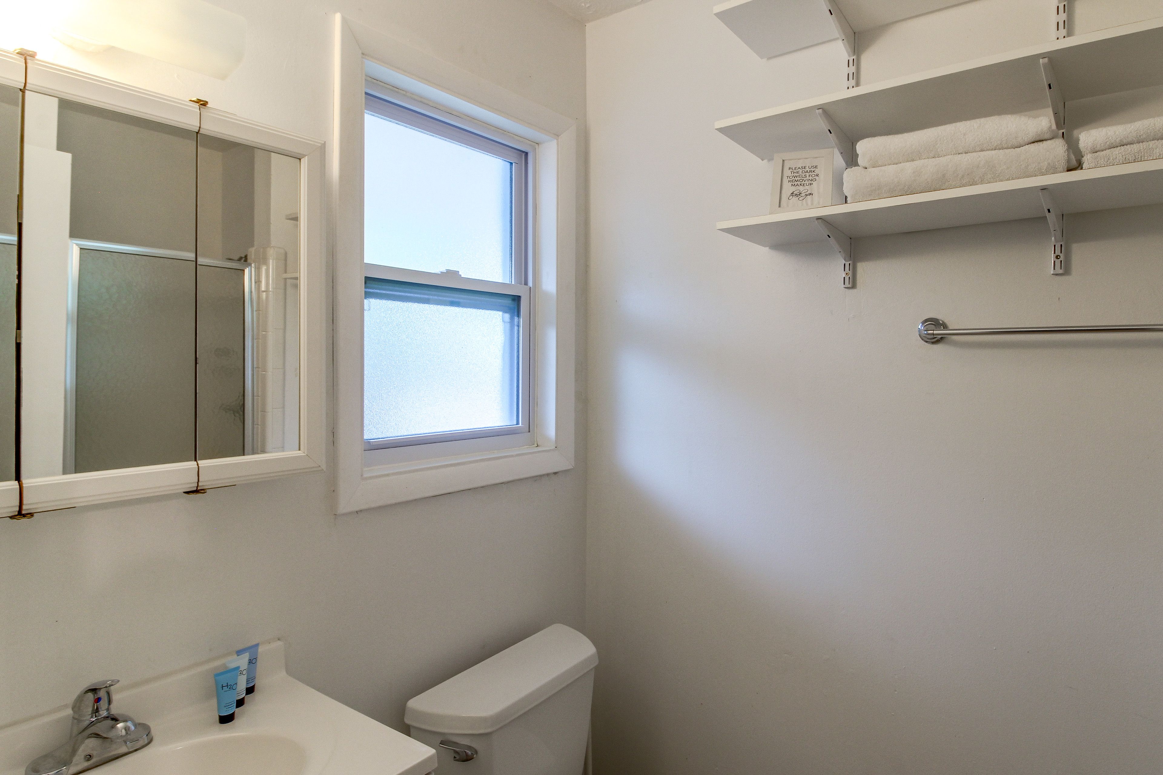 Port | Bathroom | Shower